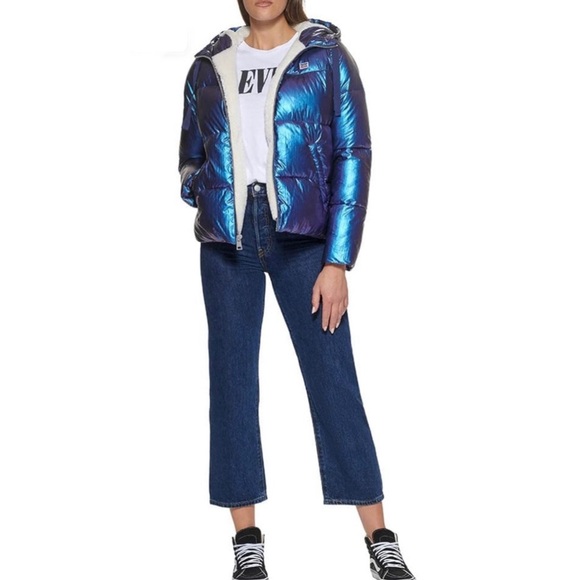 Levi’s Molly Sherpa Lined Puffer Jacket - Picture 3 of 13